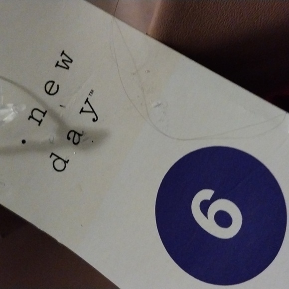 Women's shoes - Picture 4 of 4